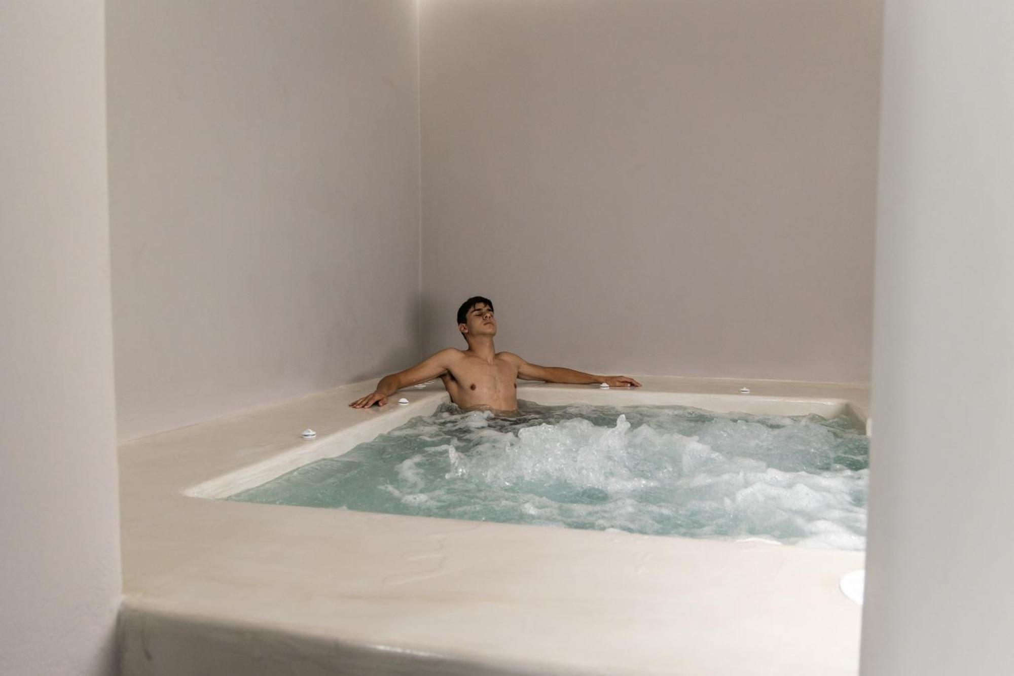 Uncle'S House Luxury Suites Adamantas  Esterno foto