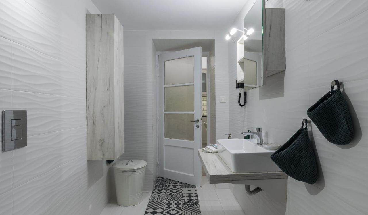 Uncle'S House Luxury Suites Adamantas  Esterno foto